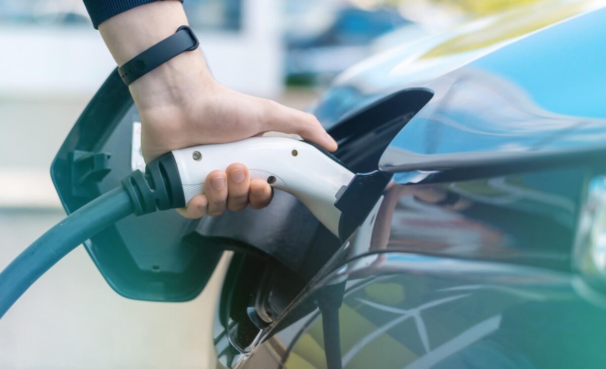 Installation de borne de recharge pour véhicules électriques